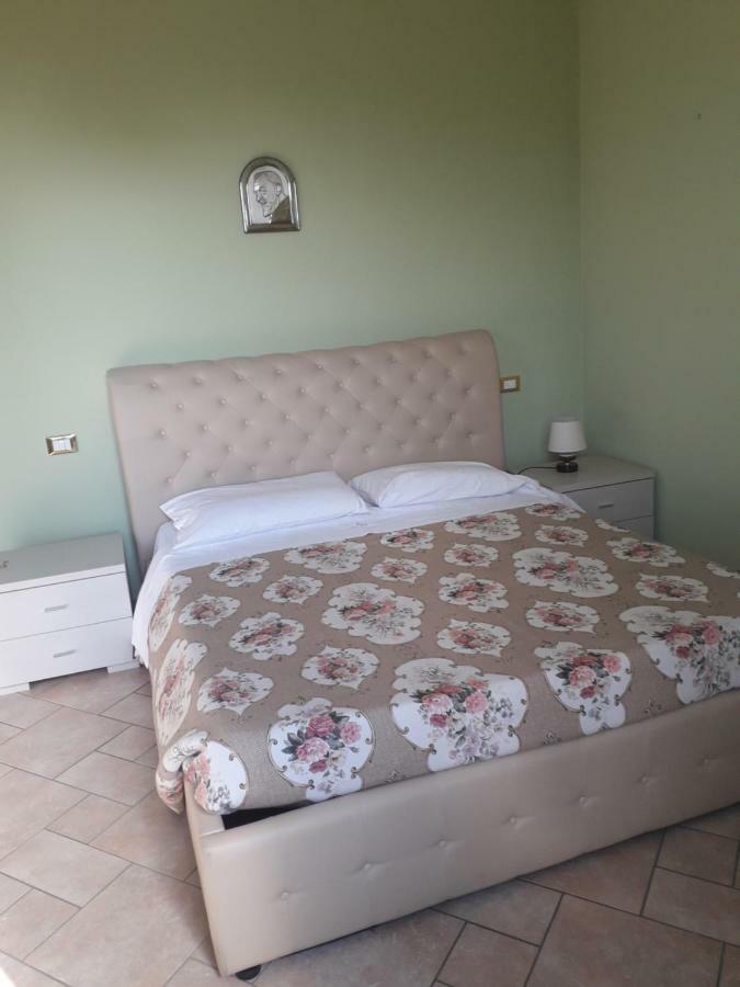 La Villa Morandi Marzio Buitenkant foto